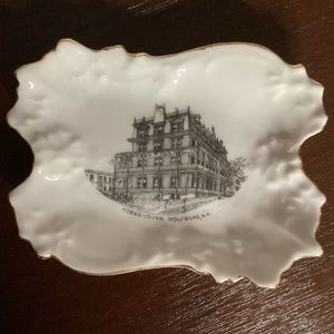 Antique porcelain souvenir pin tray from Hobbs is Inn, Wolfboro, NH